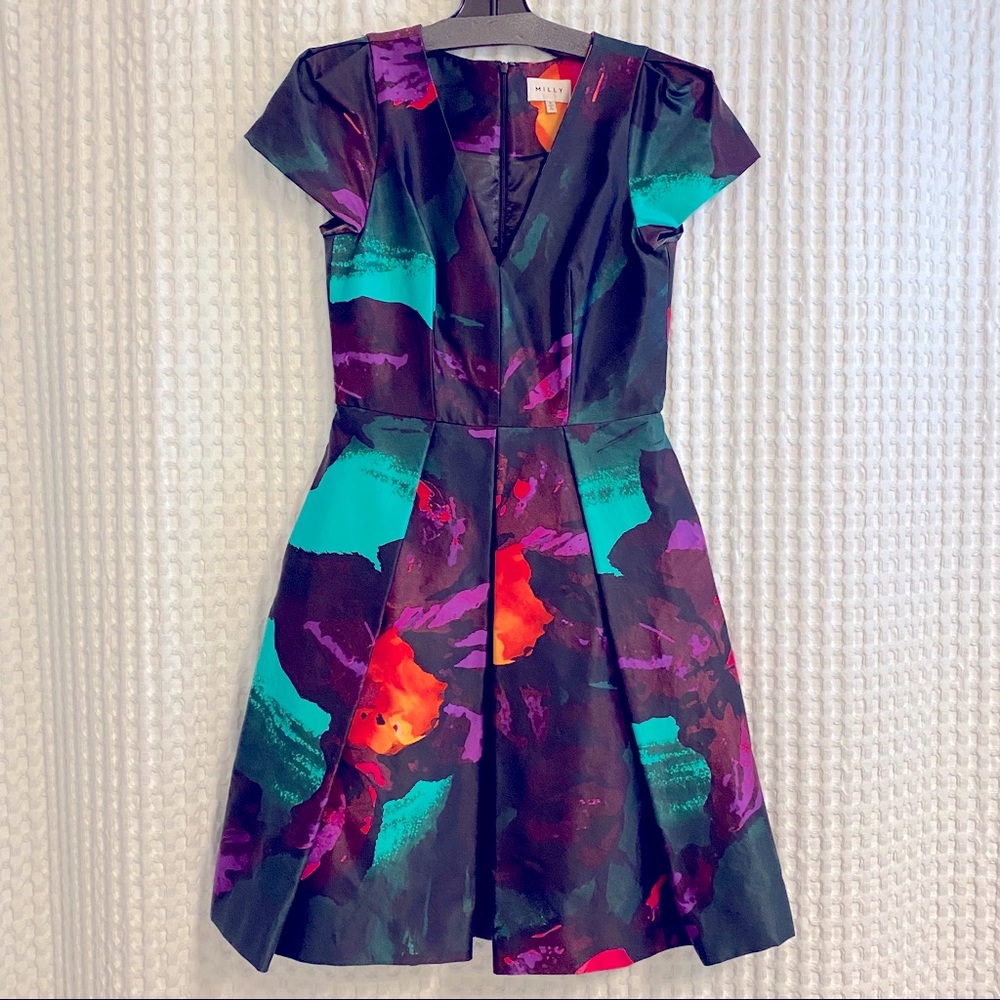 Like New! Milly V-Neck Multicolored Dress - Size 2
